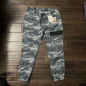 Reebok Camo Woven pant